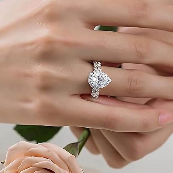 2ct Pear 925 Silver Hypoallergenic D Color VVS1 Moissanite Wedding Ring - Picture 3 of 3